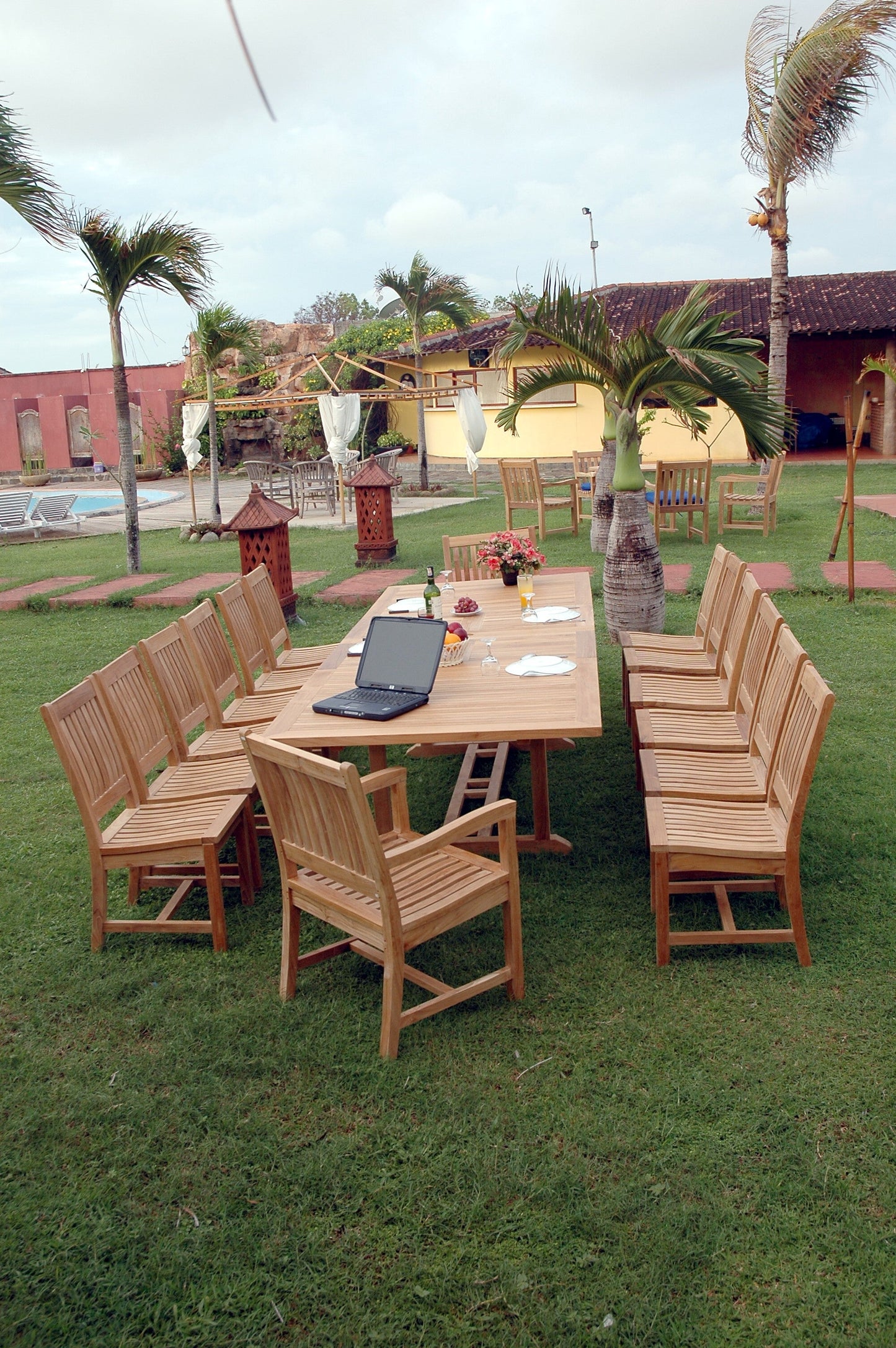 SET-33 Valencia Rialto 15-pc Dining Table Set